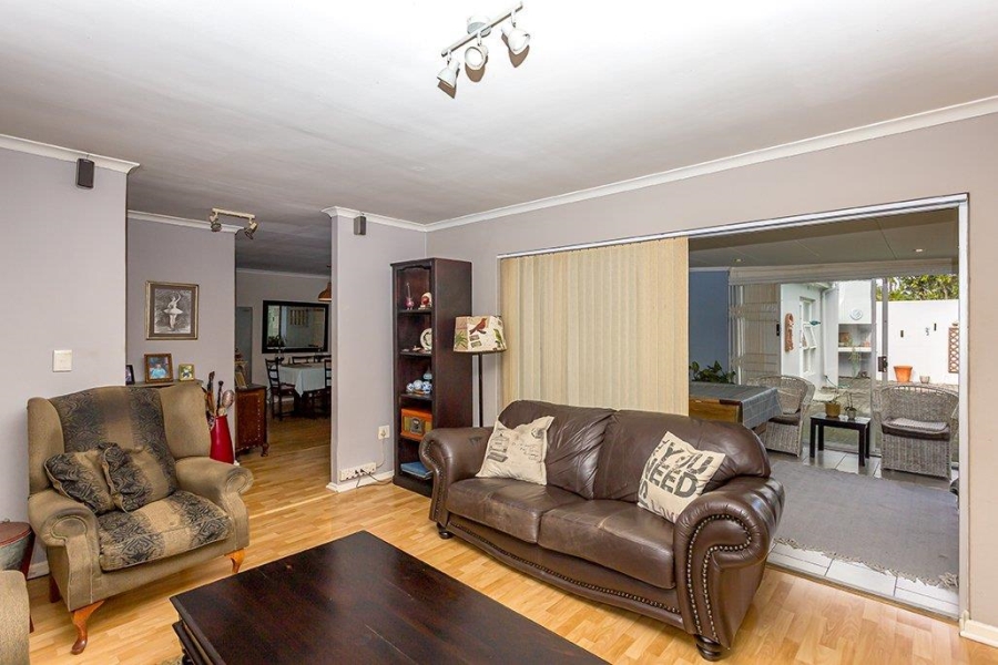 3 Bedroom Property for Sale in Flamingo Vlei Western Cape